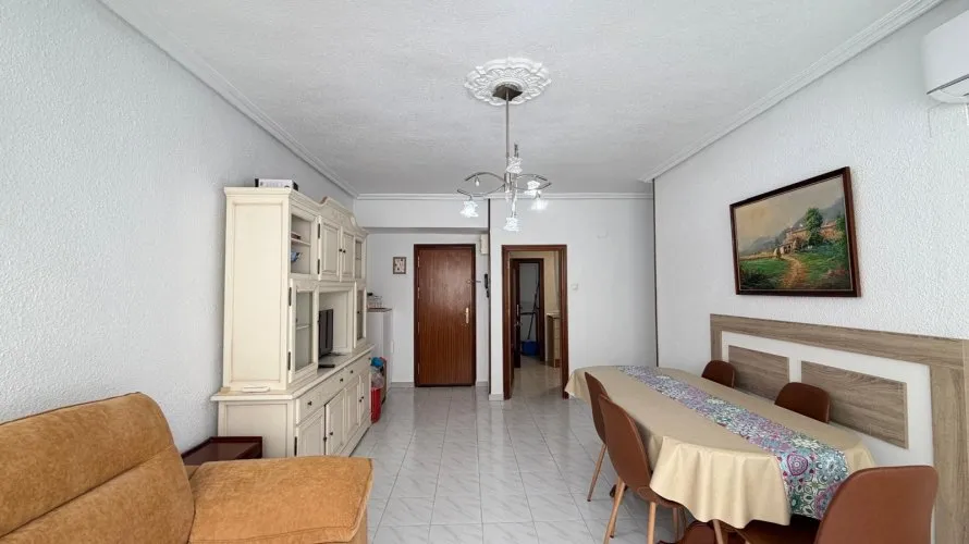 Apartamento de 3 dormitorios en Torrevieja, España No. 529 № 27