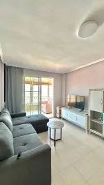 Apartamento de 2 dormitorios en Torrevieja, España No. 526