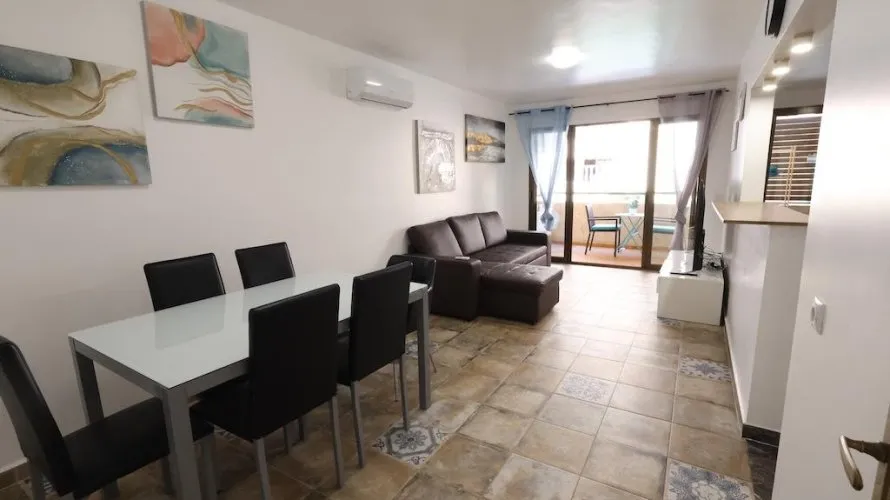 Apartamento de 3 dormitorios en Torrevieja, España No. 357 № 13