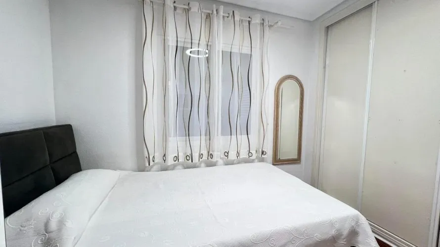 Apartamento de 60m² en Torrevieja, España No. 416 № 2