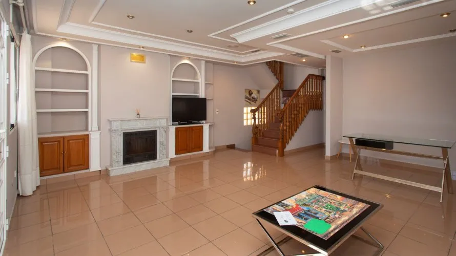 Villa de 180m² en Torrevieja, España No. 343 № 17