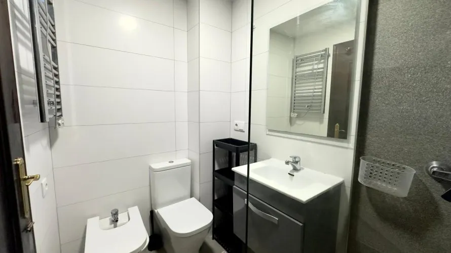 Apartamento de 2 dormitorios en Torrevieja, España No. 437 № 17