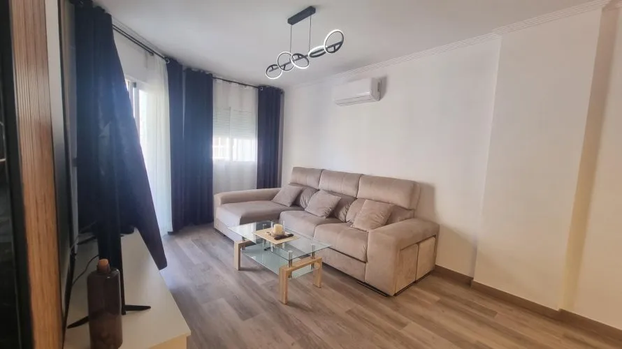 Apartamento de 1 dormitorio en Torrevieja, España No. 339 № 8