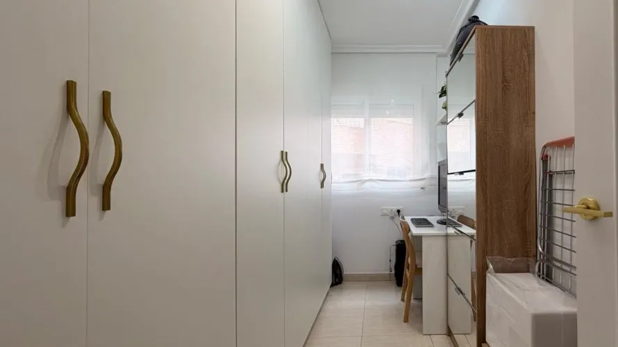 Apartamento de 3 dormitorios en Torrevieja, España No. 473 № 4