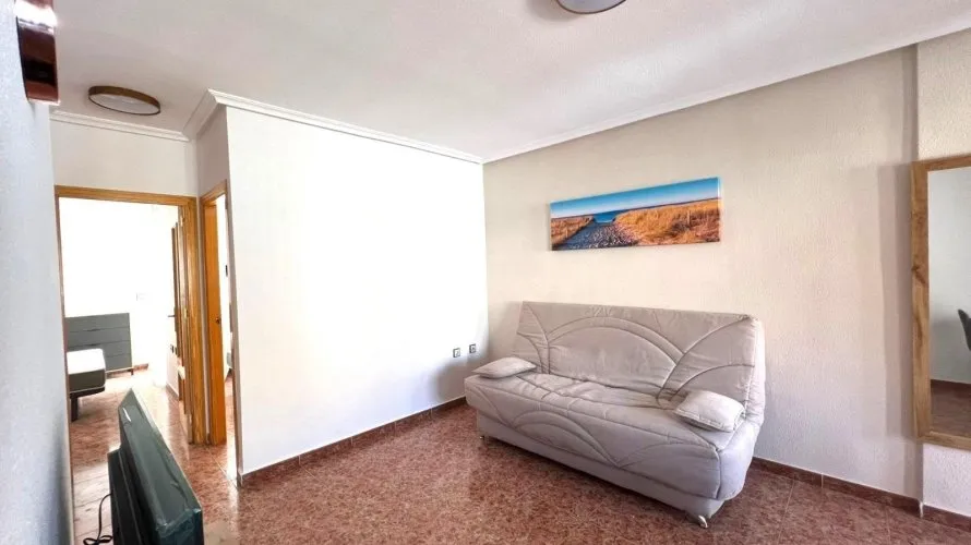 Bungalow de 2 dormitorios en Torrevieja, España No. 425 № 16