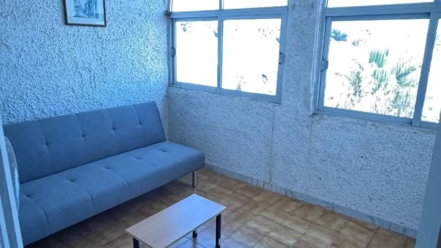 Apartamento de 1 dormitorio en Torrevieja, España No. 516 № 3