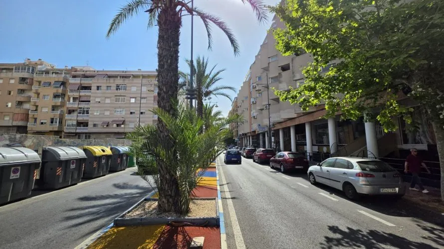 Apartamento de 1 dormitorio en Torrevieja, España No. 518 № 2