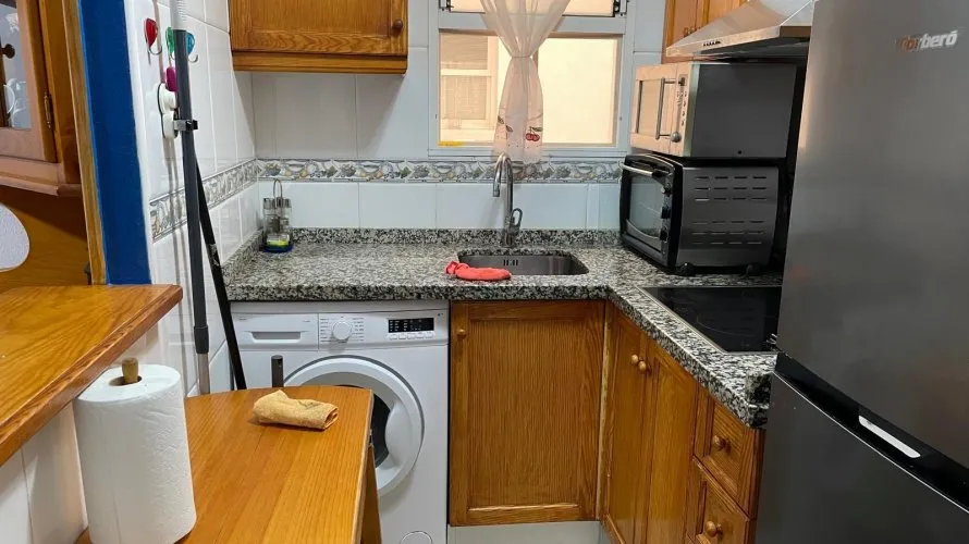 Apartamento de 2 dormitorios en Torrevieja, España No. 406 № 19