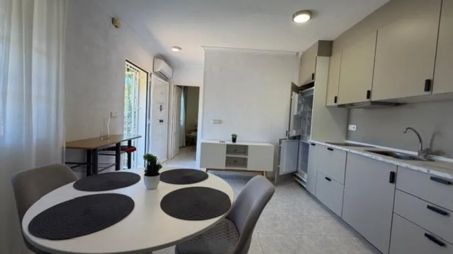 Bungalow de 1 dormitorio en Torrevieja, España No. 466 № 2