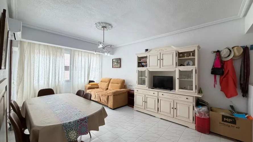 Apartamento de 3 dormitorios en Torrevieja, España No. 529 № 25
