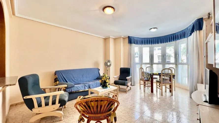 Apartamento de 2 dormitorios en Torrevieja, España No. 479 № 22