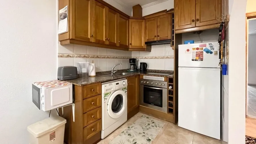 Apartamento de 1 dormitorio en Torrevieja, España No. 523 № 11