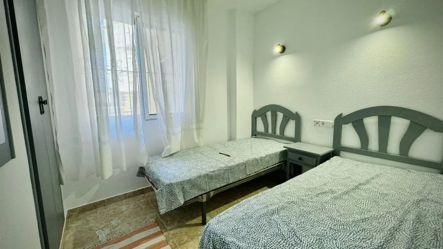 Apartamento de 1 dormitorio en Torrevieja, España No. 530 № 6