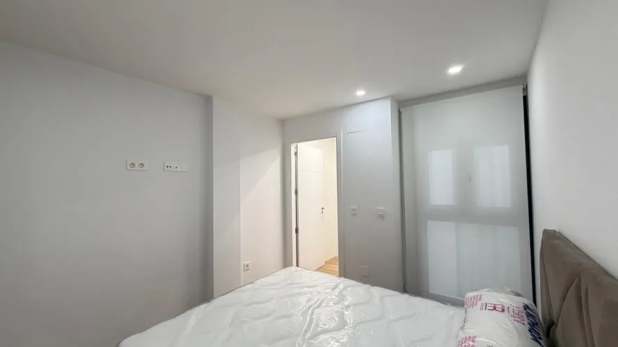 Apartamento de 2 dormitorios en Torrevieja, España No. 370 № 5