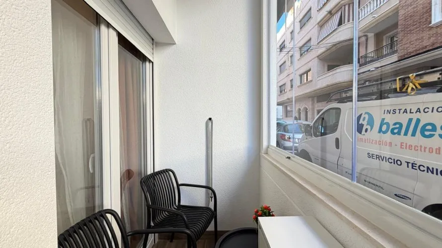 Apartamento de 2 dormitorios en Torrevieja, España No. 445 № 26