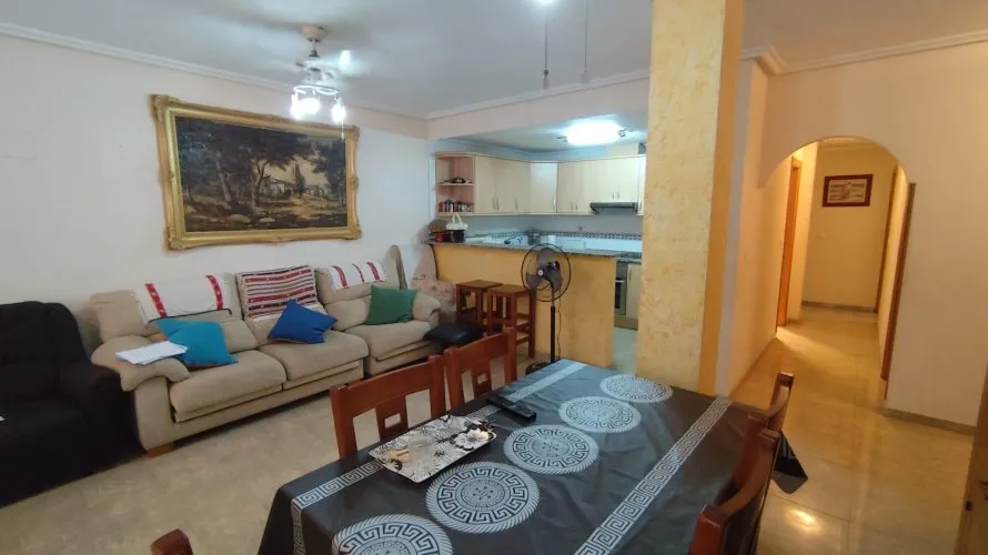 Apartamento de 4 dormitorios en Torrevieja, España No. 379 № 14