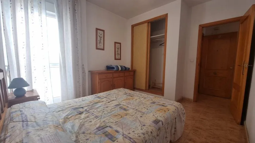 Apartamento de 2 dormitorios en Torrevieja, España No. 389 № 12