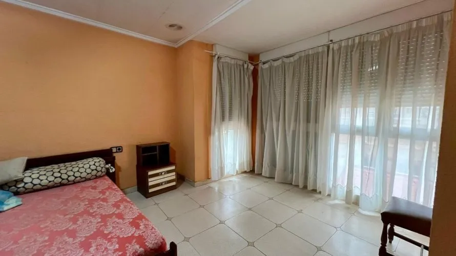 Apartamento de 4 dormitorios en Torrevieja, España No. 465 № 20