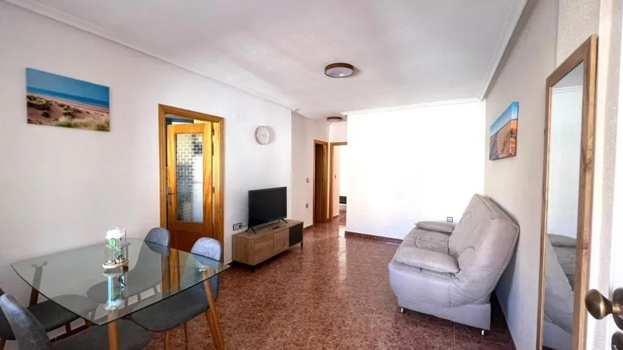 Bungalow de 2 dormitorios en Torrevieja, España No. 425 № 18