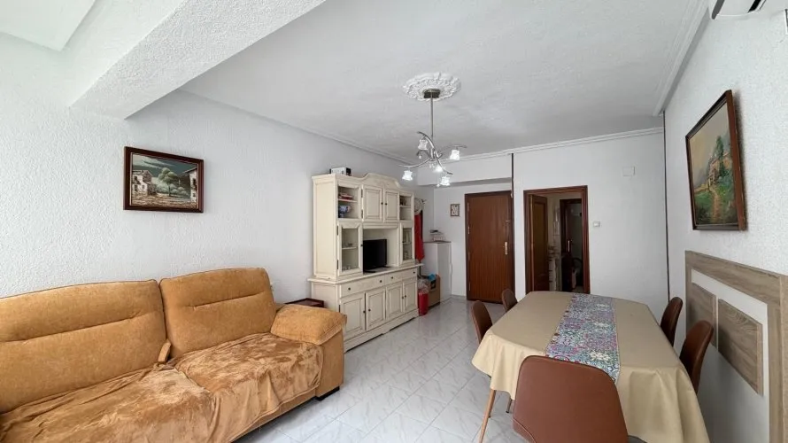 Apartamento de 3 dormitorios en Torrevieja, España No. 529 № 26