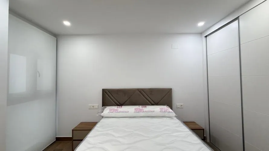 Apartamento de 2 dormitorios en Torrevieja, España No. 370 № 6