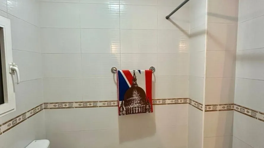 Apartamento de 2 dormitorios en Torrevieja, España No. 392 № 2