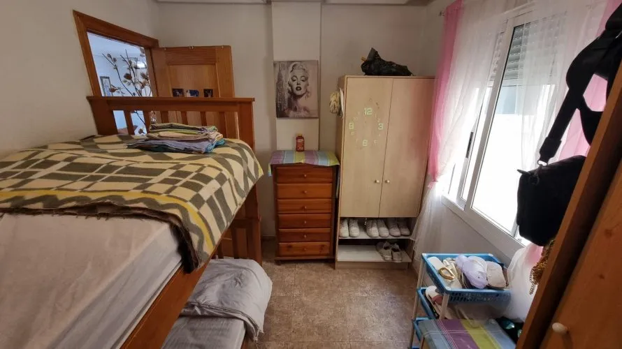 Apartamento de 2 dormitorios en Torrevieja, España No. 413 № 3