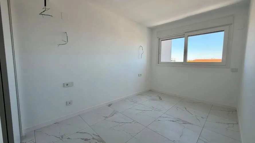Apartamento de 2 dormitorios en Torrevieja, España No. 359 № 14