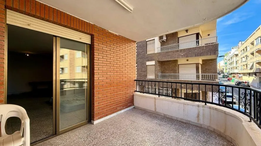 Apartamento de 3 dormitorios en Torrevieja, España No. 417 № 22
