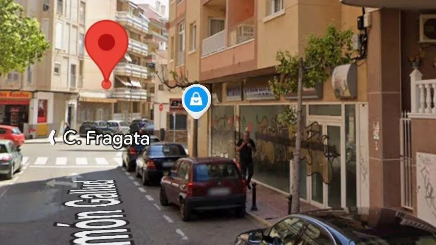 Propiedad comercial de 100m² en Torrevieja, España No. 506