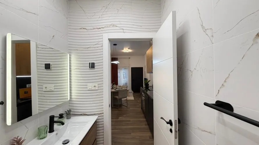 Apartamento de 2 dormitorios en Torrevieja, España No. 445 № 4