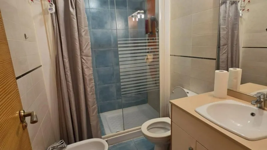 Apartamento de 1 dormitorio en Torrevieja, España No. 518 № 3