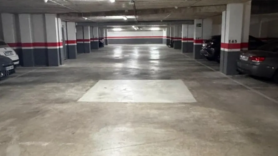 Estacionamiento de 13m² en Torrevieja, España No. 538 № 1