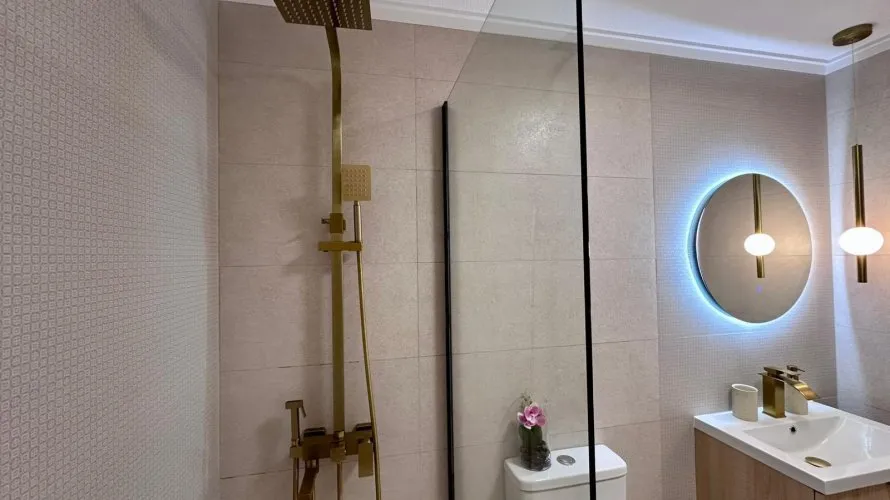 Apartamento de 2 dormitorios en Torrevieja, España No. 362 № 5