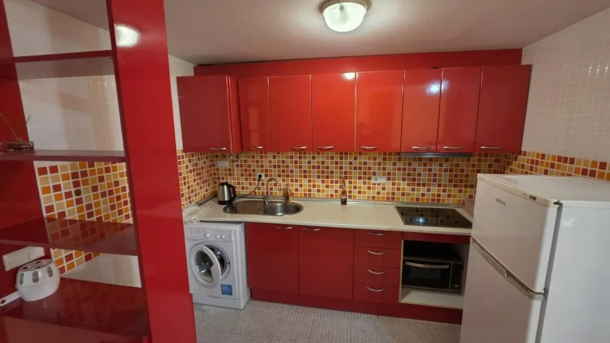 Apartamento de 1 dormitorio en Torrevieja, España No. 518 № 4