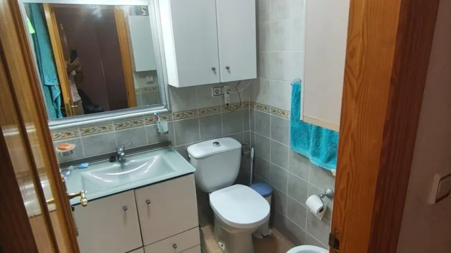 Bungalow de 2 dormitorios en Torrevieja, España No. 401 № 4