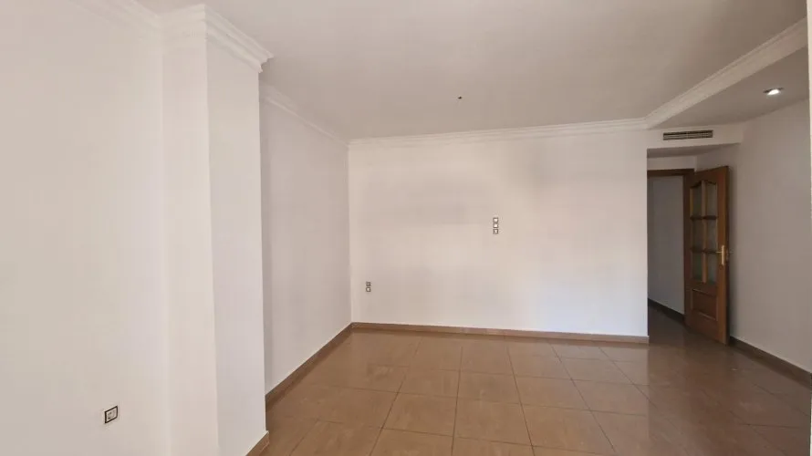 Apartamento de 2 dormitorios en Torrevieja, España No. 400 № 12