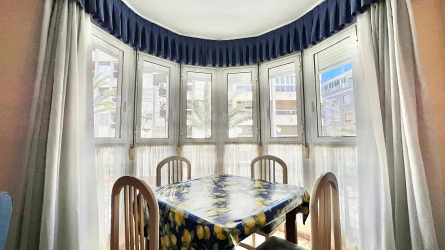 Apartamento de 2 dormitorios en Torrevieja, España No. 479 № 18