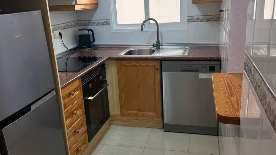 Apartamento de 2 dormitorios en Torrevieja, España No. 525 № 20