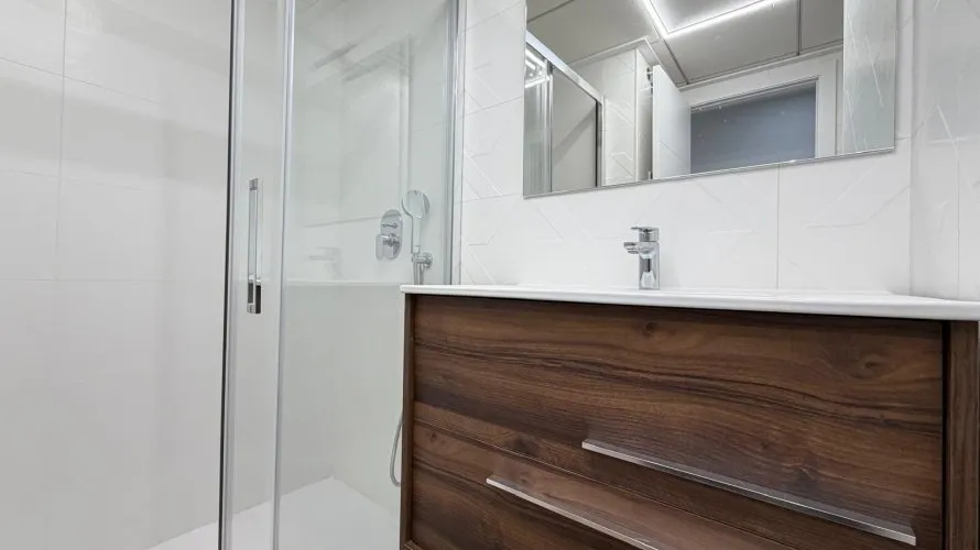 Apartamento de 2 dormitorios en Torrevieja, España No. 370 № 23