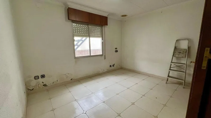 Apartamento de 4 dormitorios en Torrevieja, España No. 465 № 17