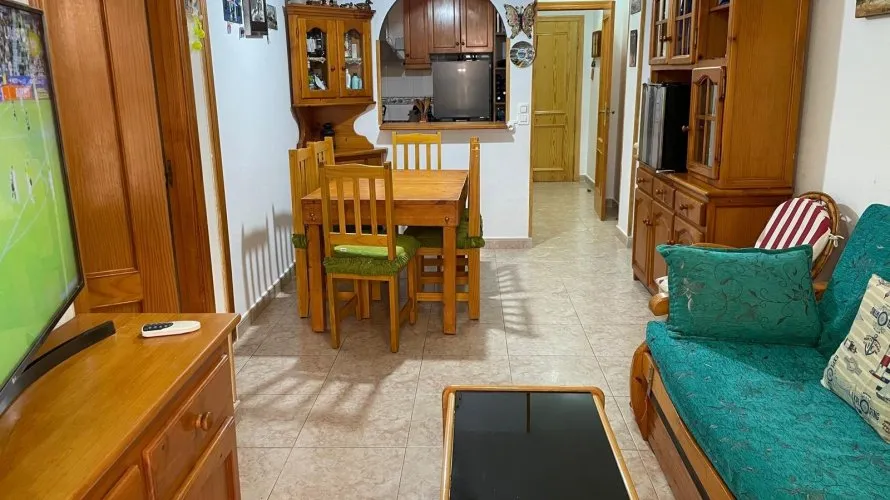 Apartamento de 2 dormitorios en Torrevieja, España No. 406 № 13