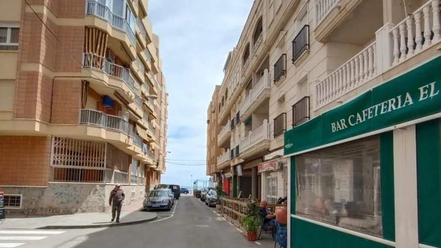 Apartamento de 37m² en Torrevieja, España No. 475 № 8