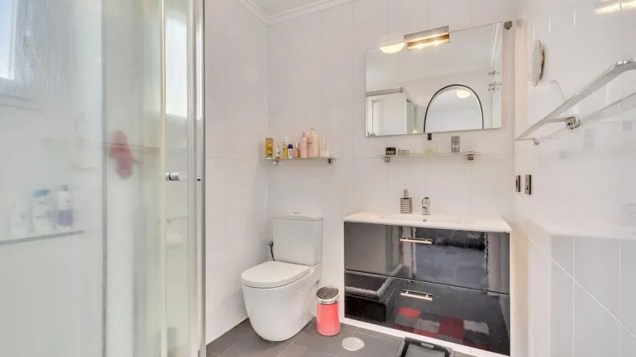 Apartamento de 83m² en Torrevieja, España No. 353 № 4