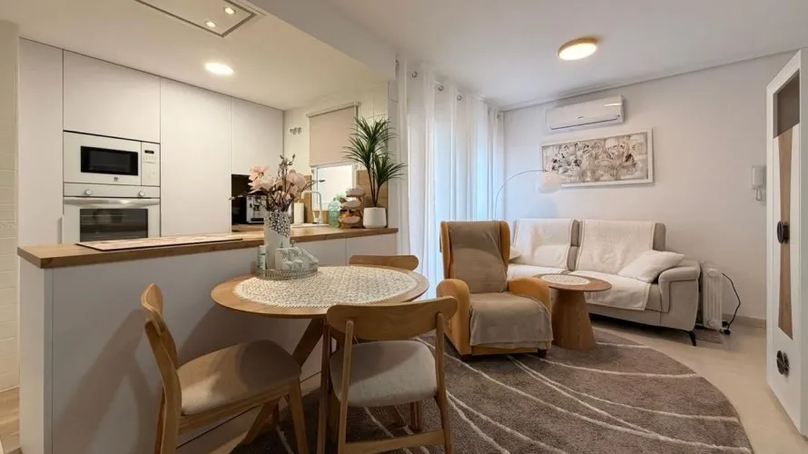 Apartamento de 3 dormitorios en Torrevieja, España No. 473 № 16