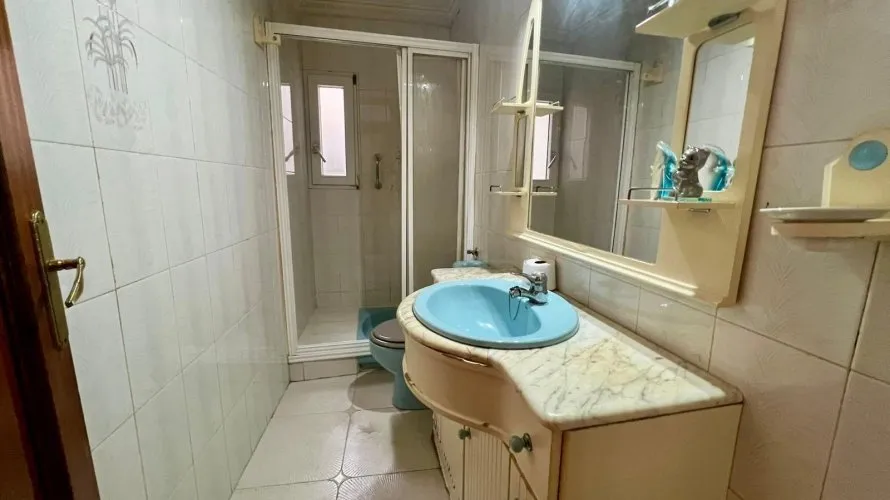 Apartamento de 4 dormitorios en Torrevieja, España No. 465 № 23