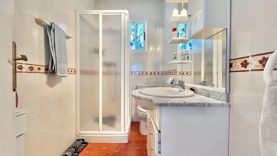 Apartamento de 3 dormitorios en Torrevieja, España No. 393 № 5