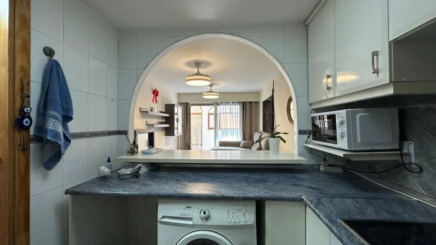 Apartamento de 3 dormitorios en Torrevieja, España No. 443 № 11