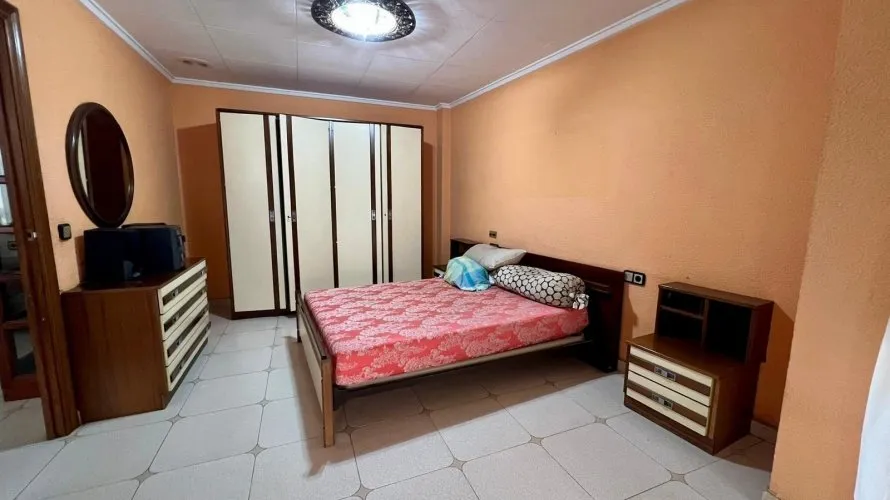 Apartamento de 4 dormitorios en Torrevieja, España No. 465 № 22