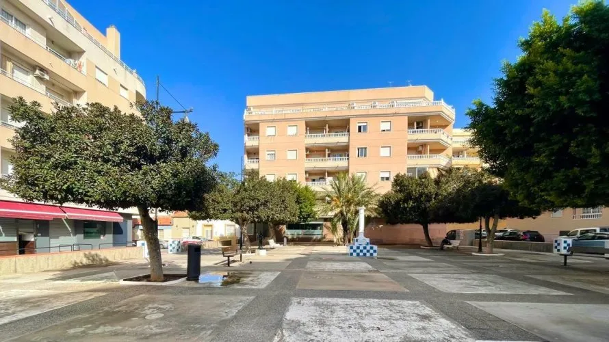 Apartamento de 1 dormitorio en Torrevieja, España No. 440 № 10